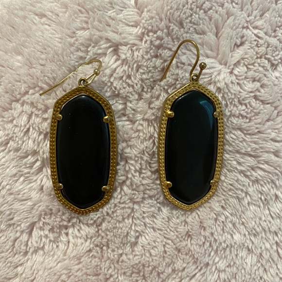Kendra Scott Elle Earrings in Black - Picture 1 of 2